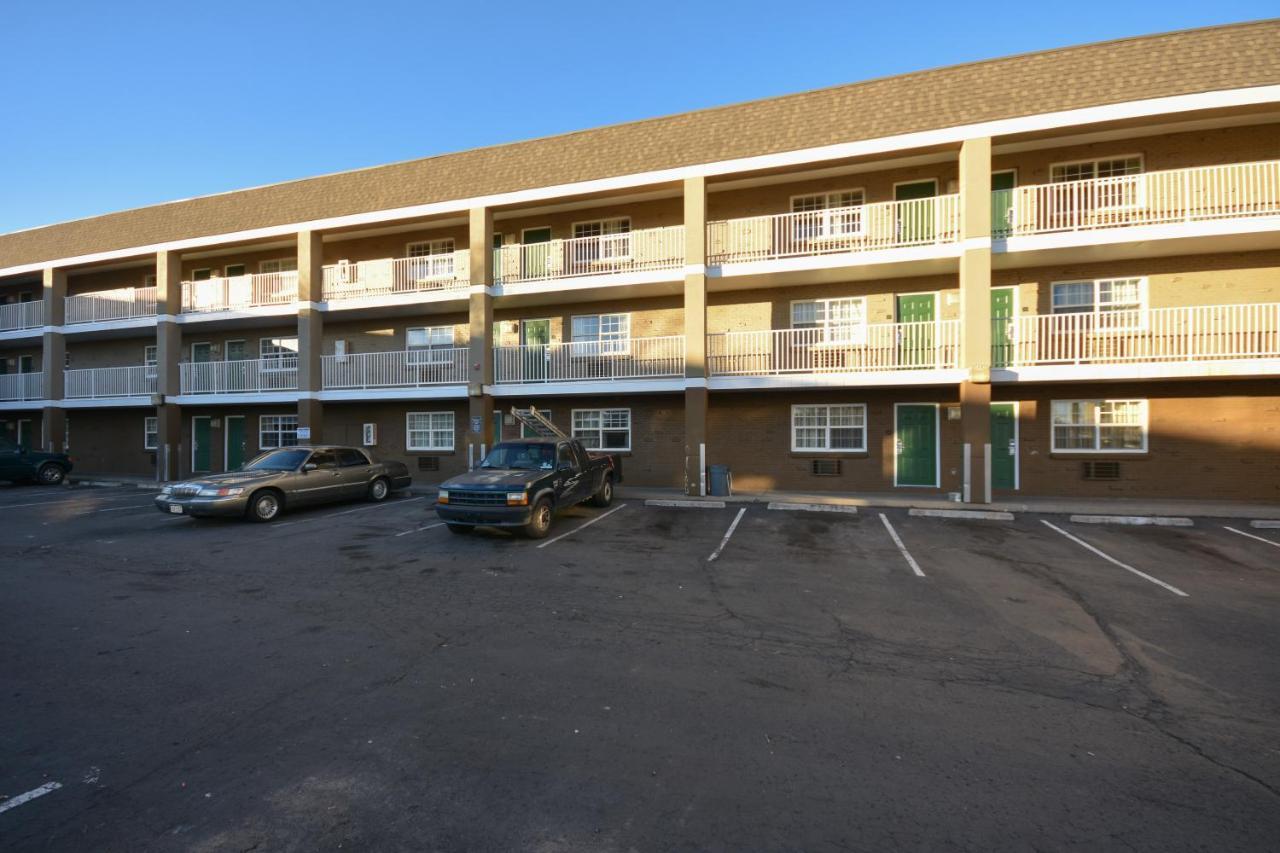 Hometowne Studios By Red Roof Denver - Lakewood West Exterior foto