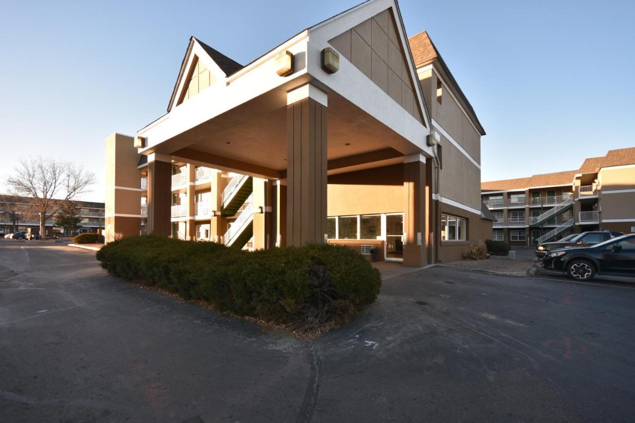 Hometowne Studios By Red Roof Denver - Lakewood West Exterior foto